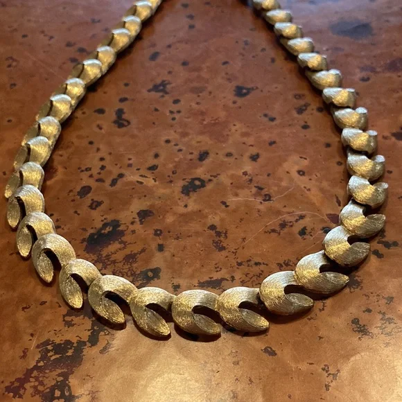 Vintage Monet Necklace - Picture 1 of 6